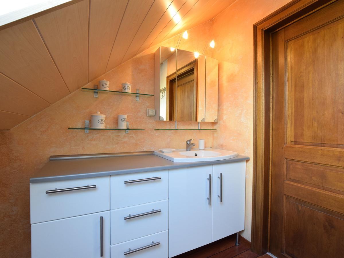 Cozy Holiday Home In Noville With Private Terrace Luzery 외부 사진